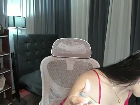 Seductive Margaux online show from 03.10.26