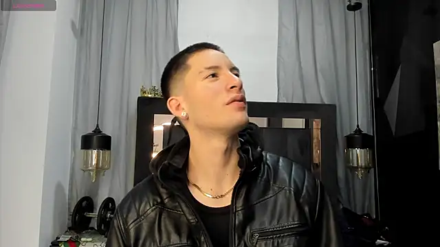 HunterHeat  online show from 04.16.26