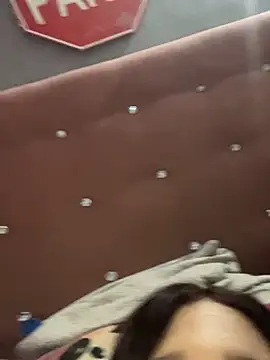 Snapshot of 666SweetAndSpicy chatting on 10.31.25 666SweetAndSpicy online show from 10.31.25