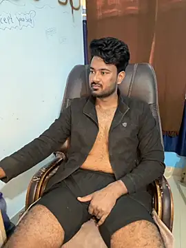 MeekBatgirl online show from 11.19.25