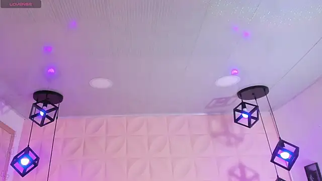 AnaVelvett online show from 10.21.25