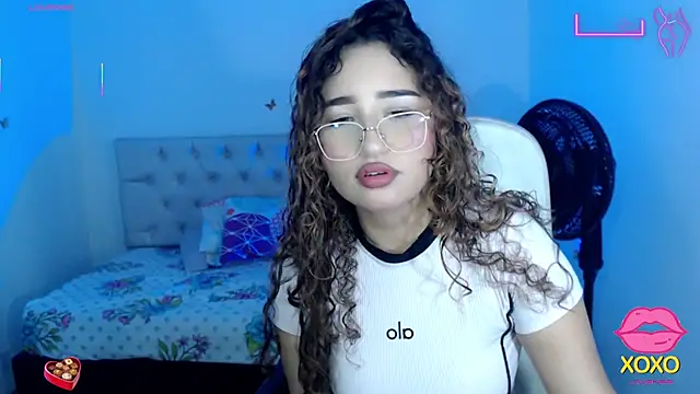 sasha 17  online show from 10.06.25