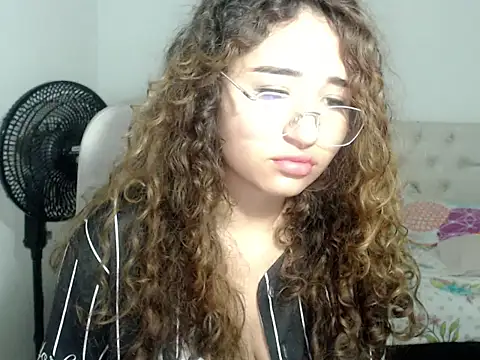 sasha 17  online show from 10.07.25