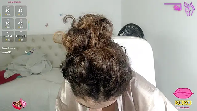 sasha 17  online show from 10.23.25