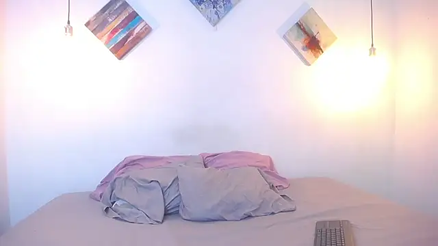 Snapshot of escar_let chatting on 11.06.25 escar let online show from 11.06.25