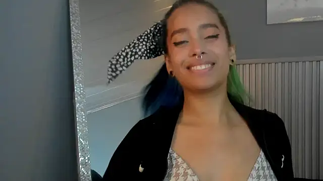 Cristal r4ven online show from 09.22.25