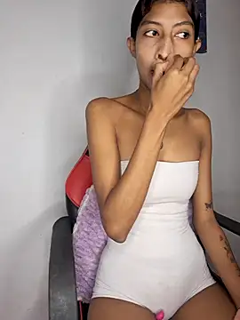 Snapshot of Sol_em chatting on 10.04.25 Sol em online show from 10.04.25