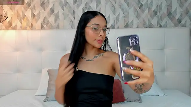 Snapshot of Roseaurora chatting on 07.24.26 Roseaurora online show from 07.24.26