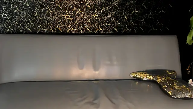 zorre  online show from 10.31.25