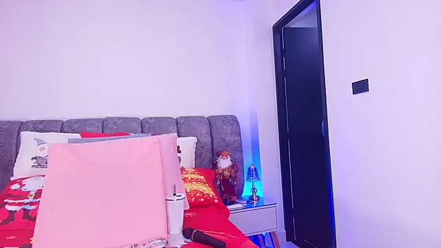 sweegirl69 online show from 12.04.25