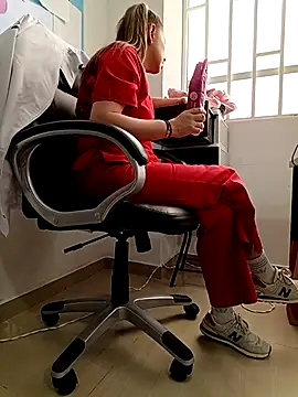 Madisson-04  online show from 03.10.26