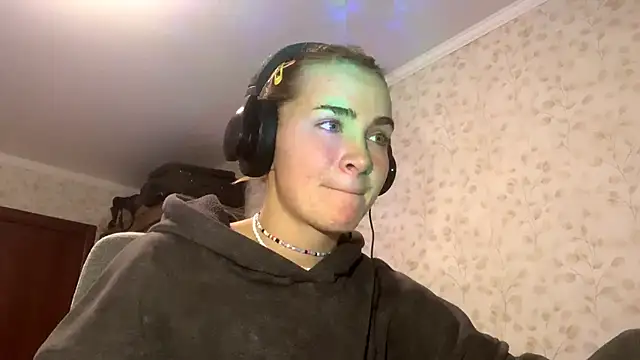 BunnyTiedeman online show from 11.05.25