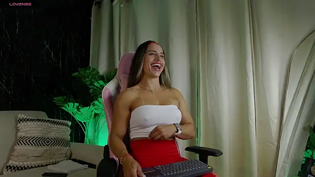 Snapshot of Emily_Foxx01 chatting on 07.01.26 Emily Foxx01 online show from 07.01.26