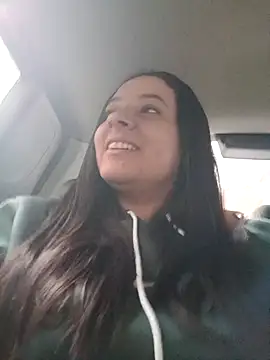 Snapshot of SophieCurves chatting on 10.14.25 SophieCurves online show from 10.14.25