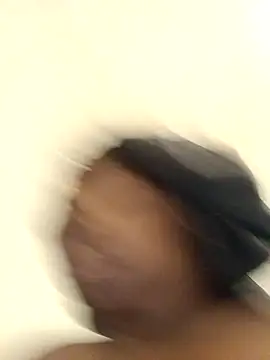 CREAMYASSNAEE online show from 10.05.25