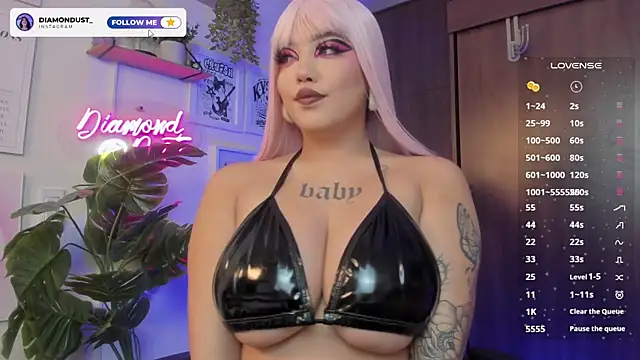 Snapshot of diamond_dustt chatting on 10.14.25 diamond dustt online show from 10.14.25