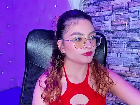 Emili Rouse  online show from 09.24.25