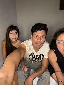 Snapshot of Clavelnegro chatting on 09.29.25 Clavelnegro online show from 09.29.25