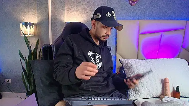 HairyDiamond  online show from 10.31.25