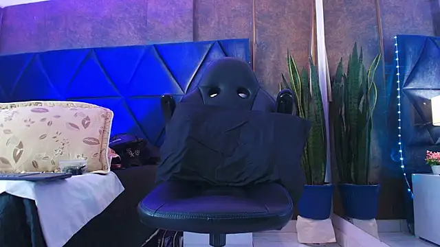 HairyDiamond  online show from 11.07.25