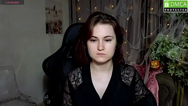 Snapshot of Roxy_foxi chatting on 11.02.25 Roxy foxi online show from 11.02.25