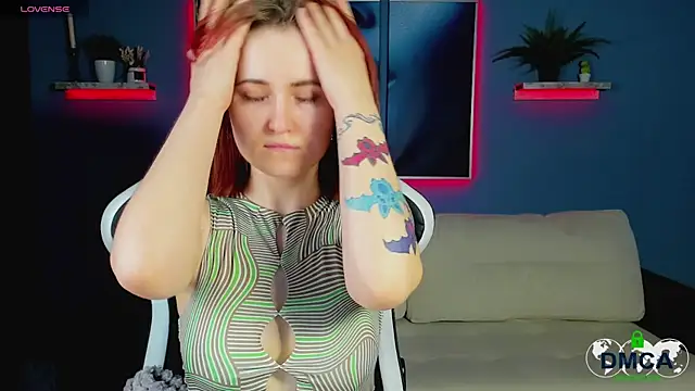 Snapshot of Roxy_foxi chatting on 11.09.25 Roxy foxi online show from 11.09.25