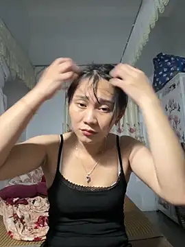 Almond-cute online show from 09.16.25