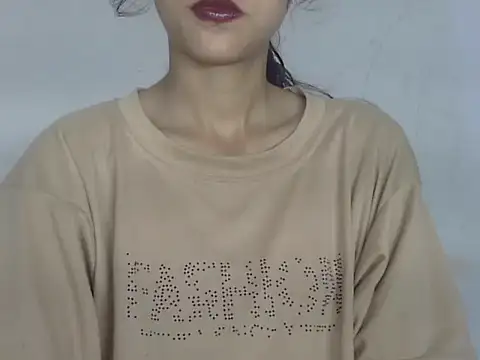 Snapshot of Saniya9B chatting on 10.24.25 Saniya9B online show from 10.24.25