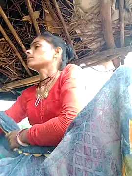 Snapshot of H_seema chatting on 09.28.25 H seema online show from 09.28.25