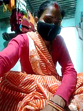 Snapshot of H_seema chatting on 10.03.25 H seema online show from 10.03.25