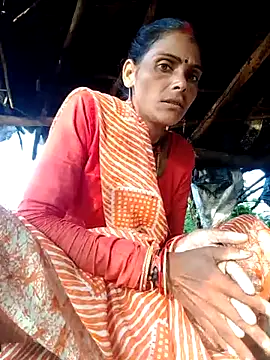 Snapshot of H_seema chatting on 10.07.25 H seema online show from 10.07.25