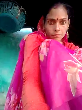 Snapshot of H_seema chatting on 10.12.25 H seema online show from 10.12.25