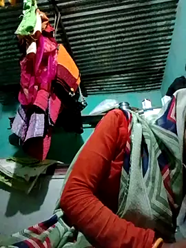 Snapshot of H_seema chatting on 10.12.25 H seema online show from 10.12.25