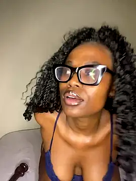 Moonzy77 online show from 10.07.25