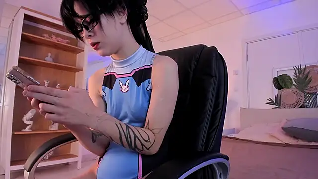 Sima Wendy online show from 10.04.25