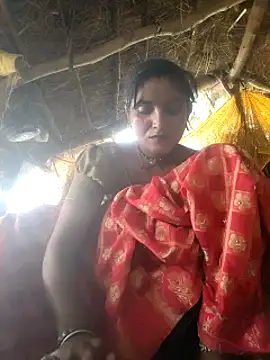 Snapshot of LUCKY_cut chatting on 10.09.25 LUCKY cut online show from 10.09.25