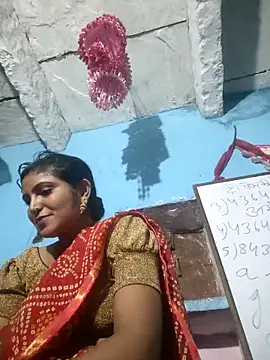 Snapshot of LUCKY_cut chatting on 10.11.25 LUCKY cut online show from 10.11.25