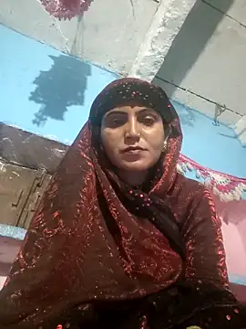 Snapshot of LUCKY_cut chatting on 10.12.25 LUCKY cut online show from 10.12.25