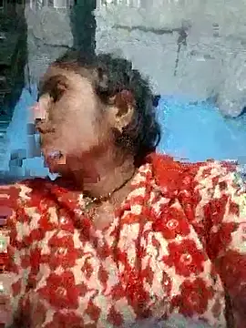 Snapshot of LUCKY_cut chatting on 11.09.25 LUCKY cut online show from 11.09.25