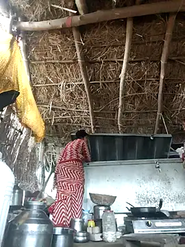 Snapshot of LUCKY_cut chatting on 11.10.25 LUCKY cut online show from 11.10.25