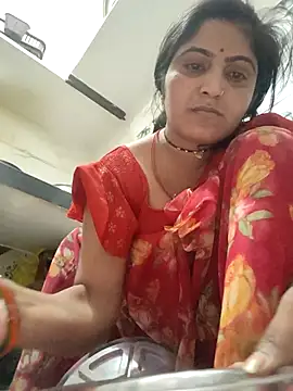 LUCKY cut online show from 04.11.26