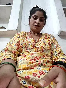 LUCKY cut online show from 04.12.26