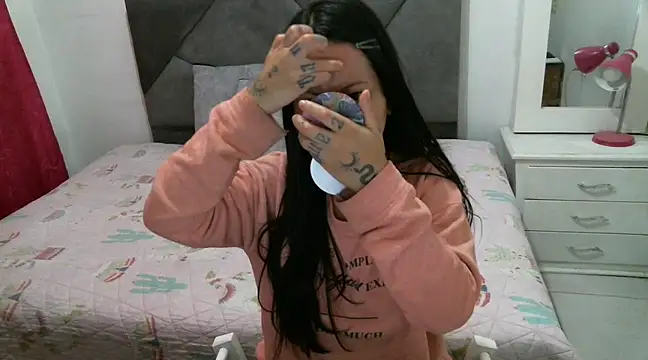 Taylormegan online show from 03.19.25