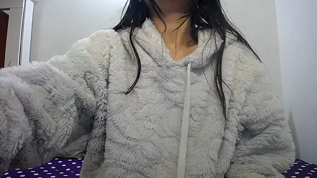 Taylormegan online show from 10.18.25