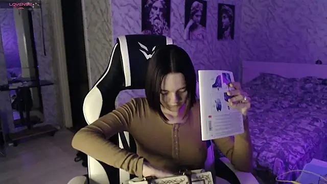 Snapshot of Kitti_study chatting on 10.09.25 Kitti study online show from 10.09.25