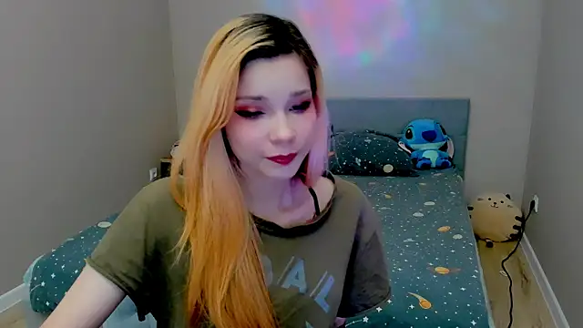 Kitten Alissa online show from 10.02.25