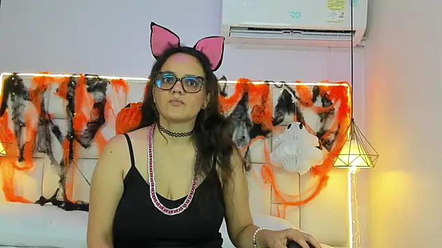 LilithValmare online show from 10.29.25