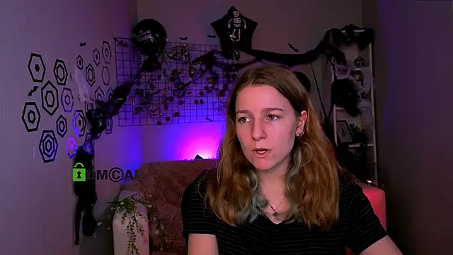 Snapshot of benny_duglas chatting on 10.24.25 benny duglas online show from 10.24.25