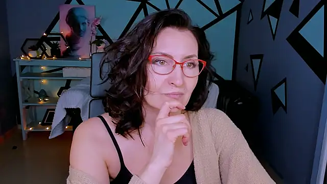 Snapshot of UnaTerra chatting on 02.07.26 UnaTerra online show from 02.07.26