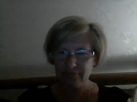 LucyLewisX online show from 09.12.25